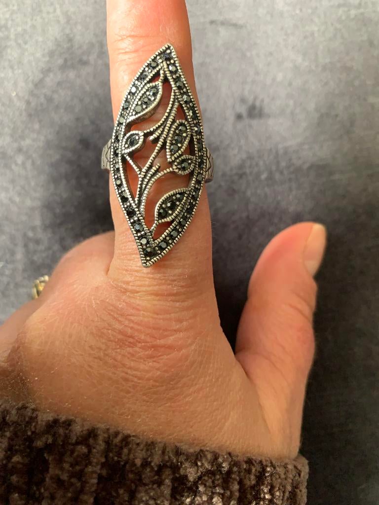 Antieke Zilveren ring met markasiet, Gebruikt, Ophalen of Verzenden, 17 tot 18, Met edelsteen