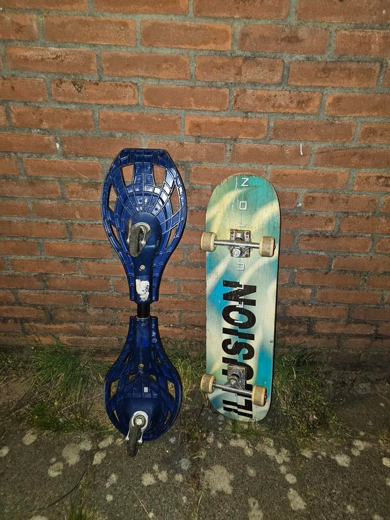 Kinder skateboard en een waveboard, Sport en Fitness, Skateboarden, Ophalen, Gebruikt, Waveboard