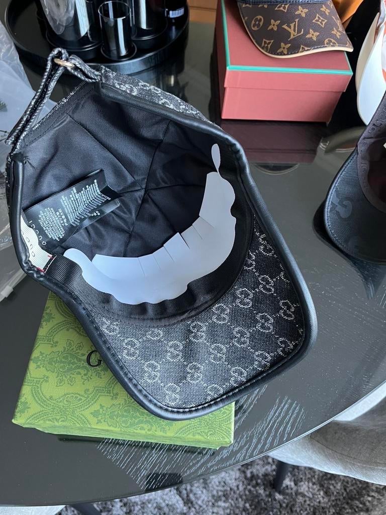 Loro piana, gucci en louis vuitin petten, Ophalen of Verzenden, Zo goed als nieuw