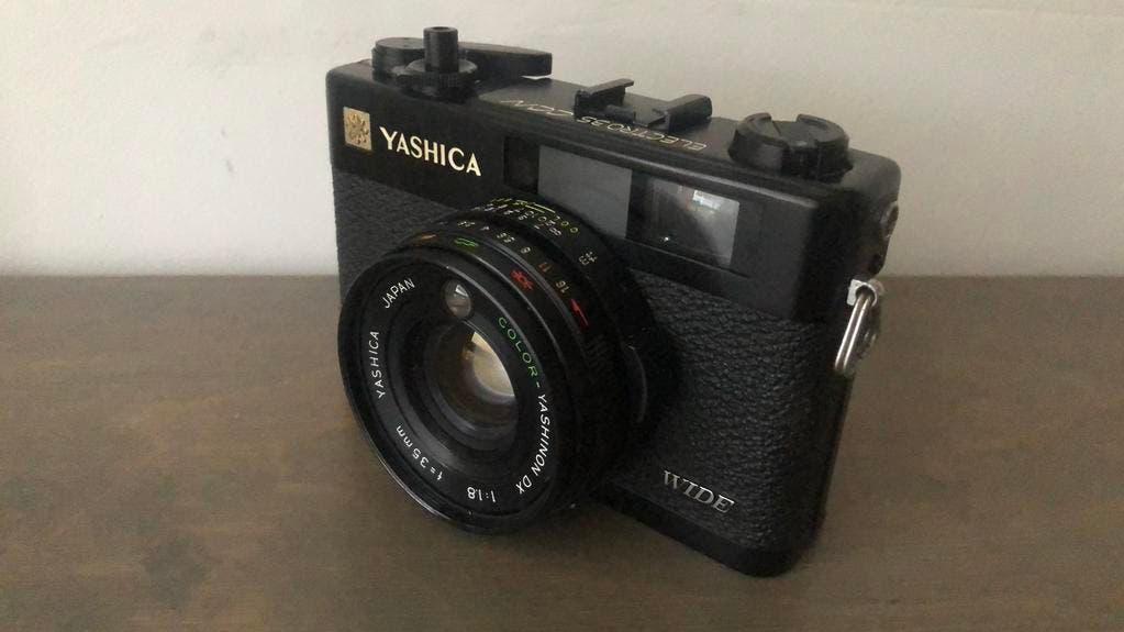Yashica 35 CCN — CLA van japan vintage camera, Ophalen of Verzenden, Refurbished, Compact, Overige Merken