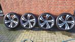 22 inch originele VOLVO XC90 velgen met Pirelli banden, Auto-onderdelen, Banden en Velgen, Gebruikt, 275 mm, Banden en Velgen