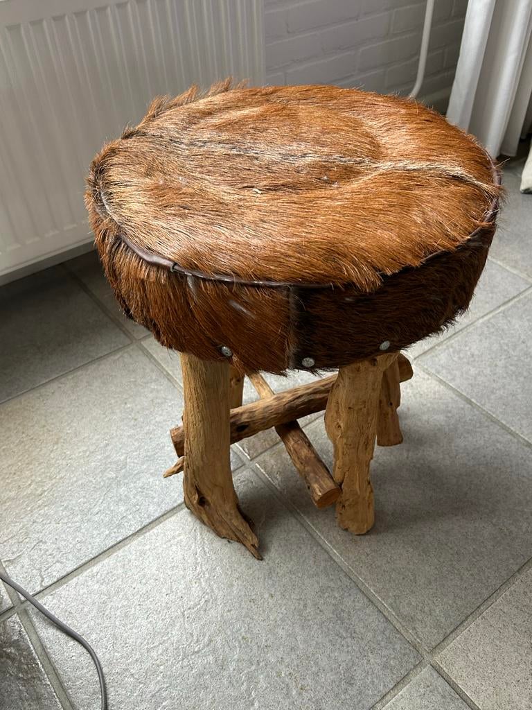 Klein krukje met vachtzitting, Ophalen, Gebruikt, Hout