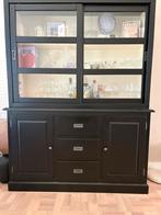 Zwarte buffetkast met glazen schuifdeuren en lades, Ophalen, Gebruikt, 100 tot 150 cm, Met lade(s)
