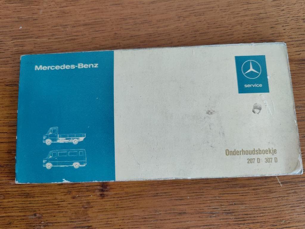Mercedes service Onderhoudsboekje 207d, Ophalen of Verzenden