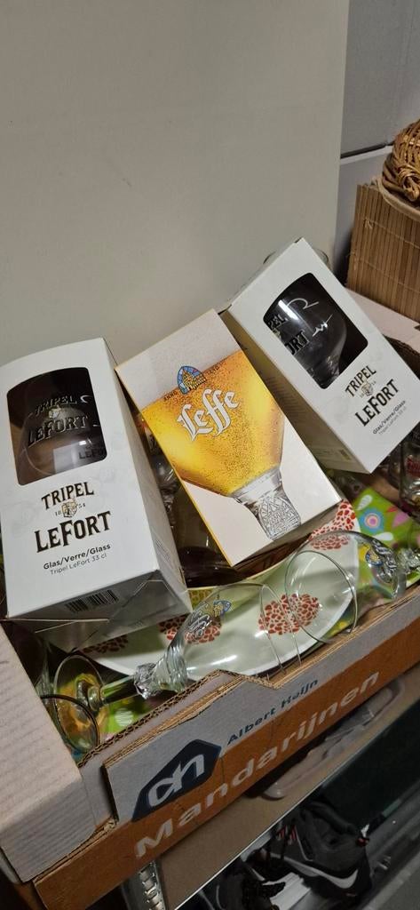 27 stuk diverse glazen  + gratis, Ophalen, Gebruikt, Bierglas