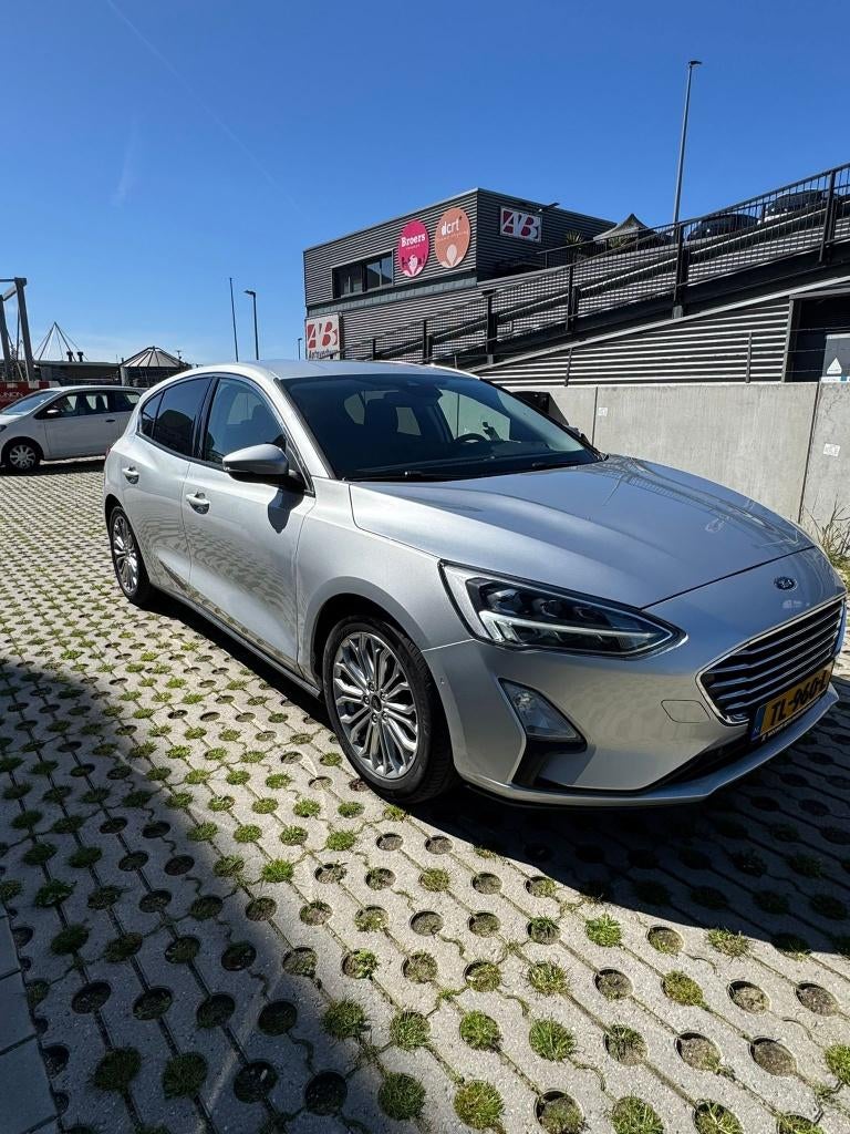 Ford Focus 1.0 Ecoboost 125pk 2018 Grijs, Auto's, Ford, Elektronische parkeerrem, Zwart, Origineel Nederlands, Handgeschakeld