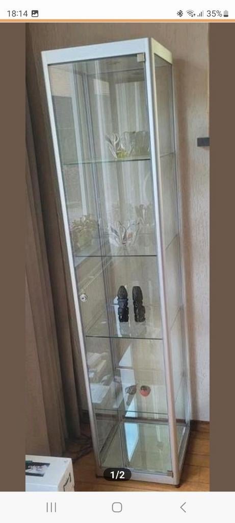 Glazen vitrinekast met slot - perfect voor verzamelaars, Huis en Inrichting, Kasten | Vitrinekasten, Minder dan 50 cm, Met deur(en)