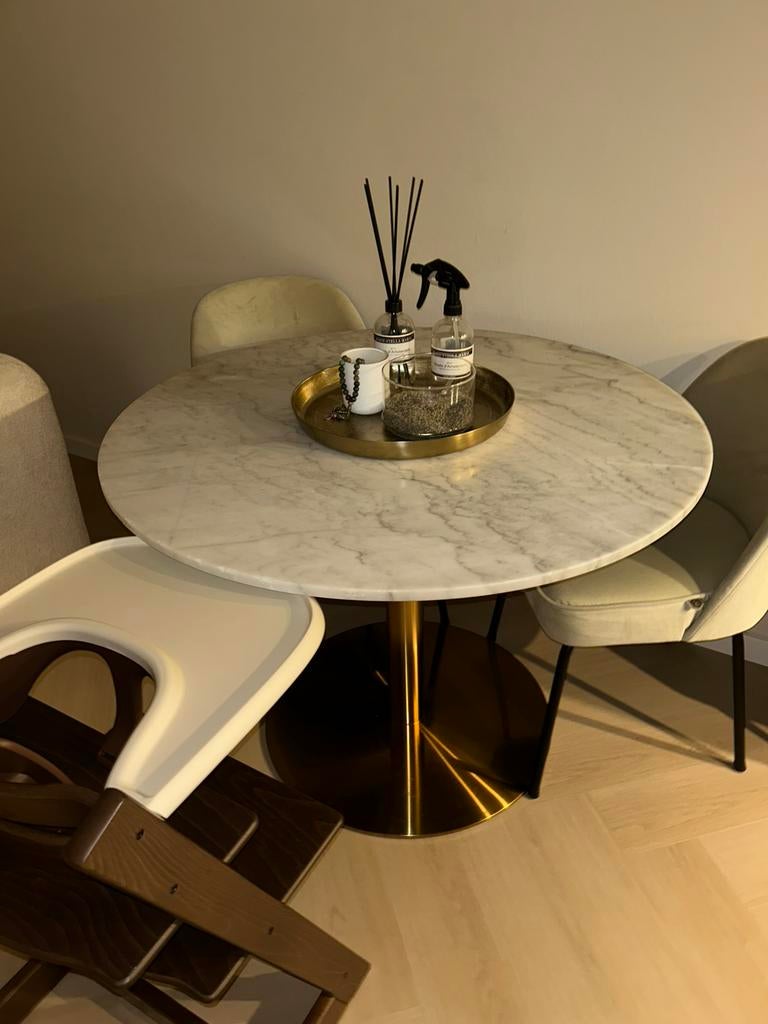 Marmeren ronde eettafel, Huis en Inrichting, Tafels | Eettafels, Ophalen, Overige materialen, Rond, Zo goed als nieuw