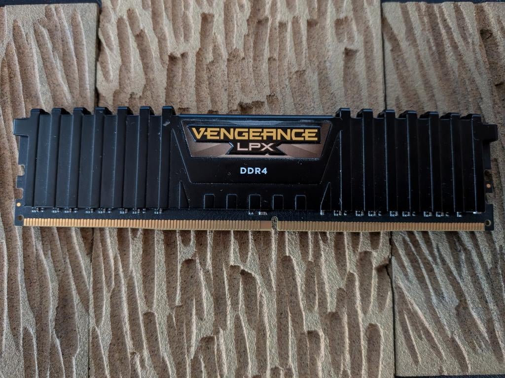 Corsair Vengeance LPX CMK16GX4M2E3200C16 - 8GB DDR4, Ophalen of Verzenden