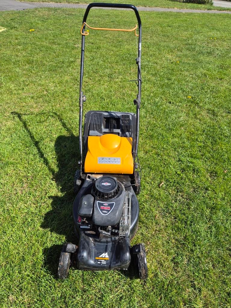 Benzine gazonmaaier, Ophalen of Verzenden, Gebruikt