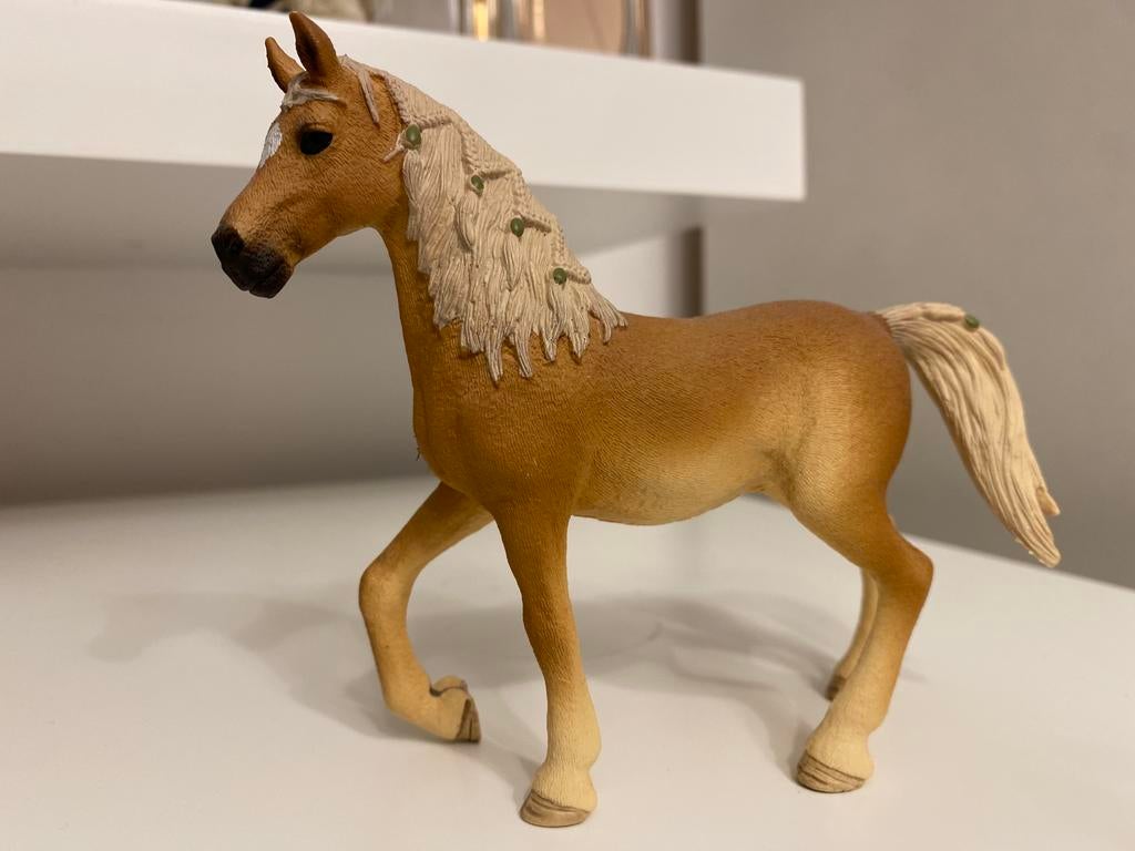 Schleich Arabier Merrie Mystery ~ 42414, Verzamelen, Dierenverzamelingen, Ophalen of Verzenden, Nieuw, Paard