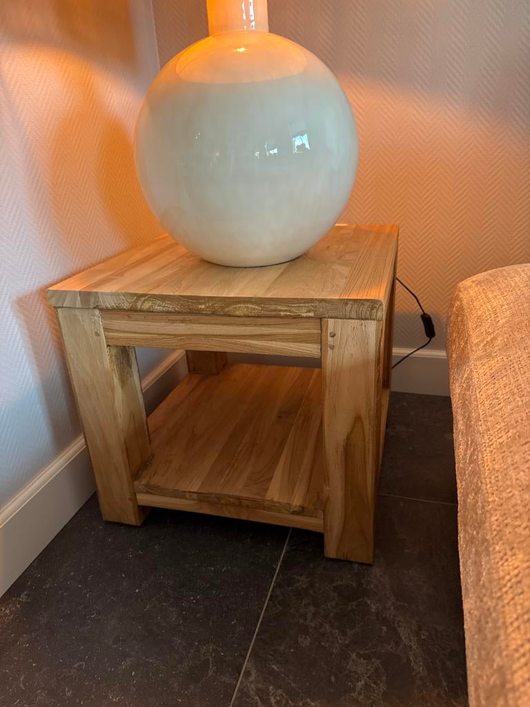 Teakhout bijzettafel, Minder dan 55 cm, Vierkant, Zo goed als nieuw, Hout