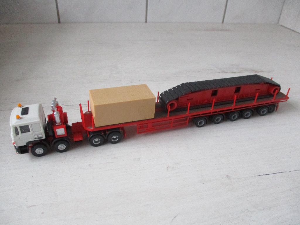 M.A.N. Truck 4 assig met Rups Lading, Hobby en Vrije tijd, Modelauto's | 1:87, Zo goed als nieuw, Bus of Vrachtwagen, Overige merken