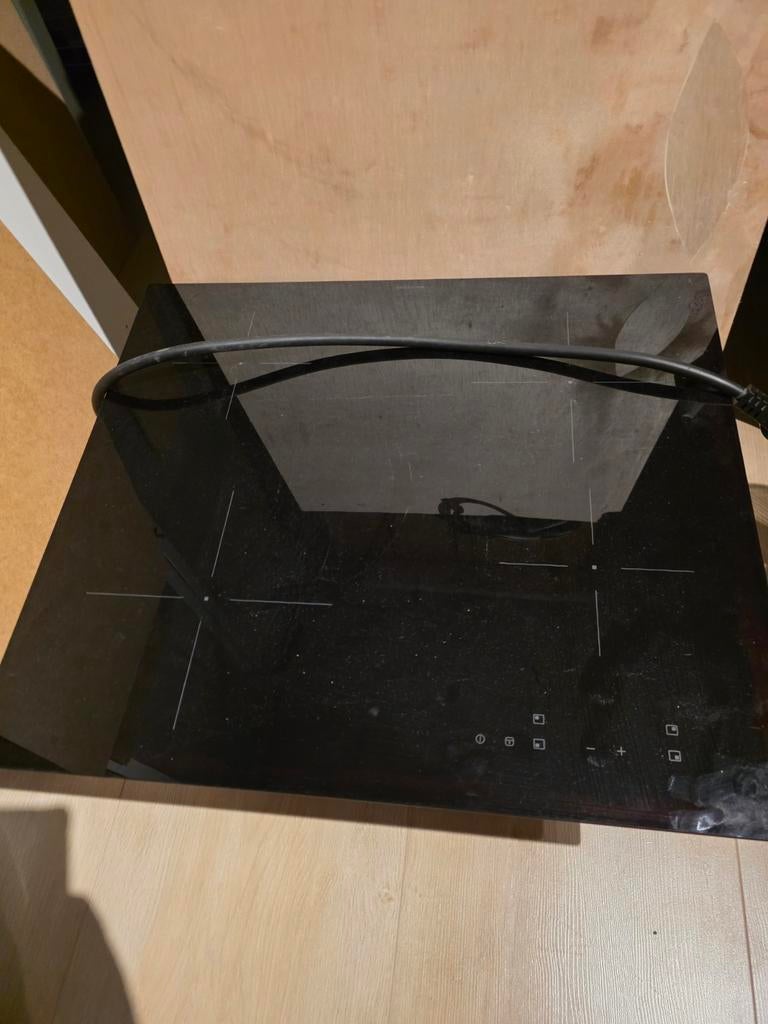 Ikea inductie kookplaat Vilsta, Witgoed en Apparatuur, Kookplaten, Ophalen, Gebruikt, 4 kookzones, Inbouw