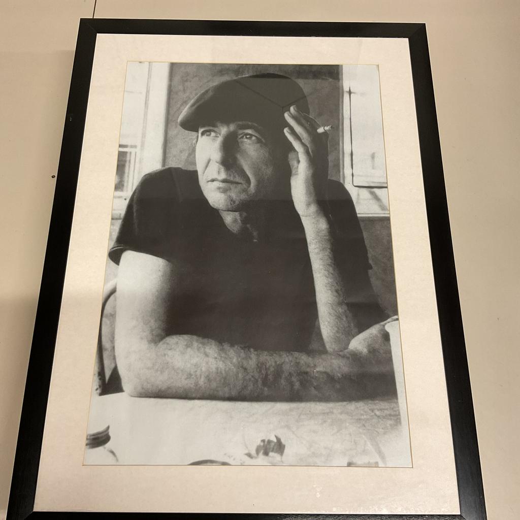 Poster Leonard Cohen, ingelijst, Ophalen, Zo goed als nieuw, A1 t/m A3, Muziek