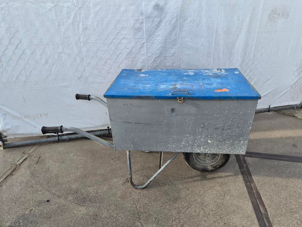 Matador gereedschapskruiwagen, Ophalen