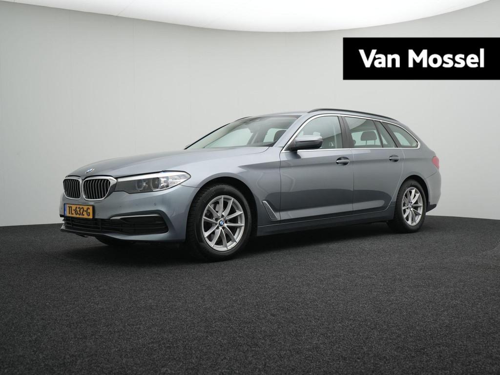 BMW 5-serie Touring 520i Corporate Lease High Executive LEDE, Auto's, Automaat, Achterwielaandrijving, 4 cilinders, Lichtsensor