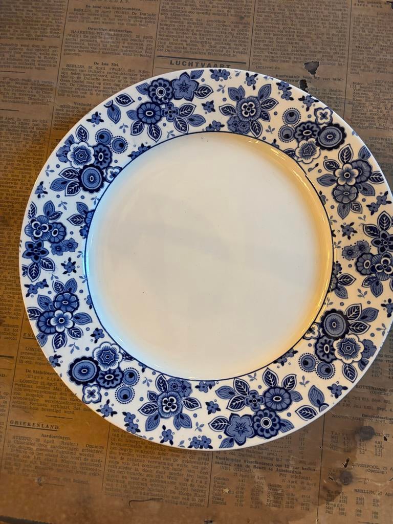 Beatrix Servies Bord - Ceramique Societe Maestricht, Antiek en Kunst, Ophalen of Verzenden