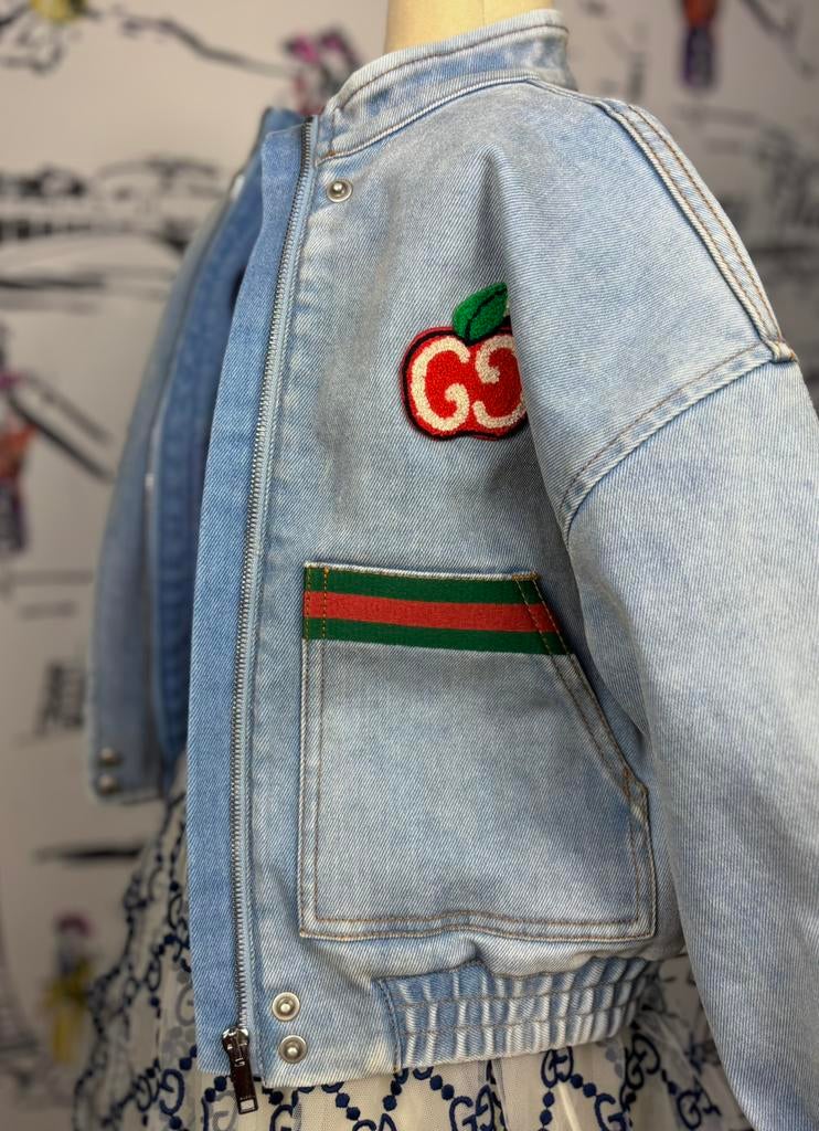 Gucci denim bomer jack jas meisje maat 5 NP 790 euro, Kinderen en Baby's, Kinderkleding | Maat 110, Gucci EU, Customercare@gucci.com