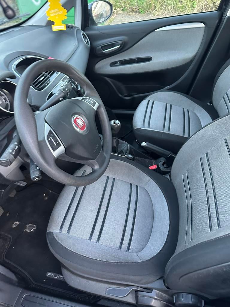 Fiat Punto 1.3 Multijet 62KW 5DR 2010 Zwart, Voorwielaandrijving, 28 km/l, 4 cilinders, Zwart