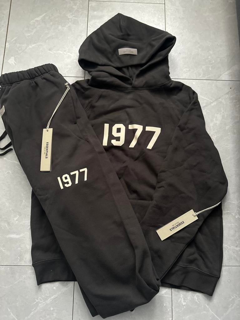 Gloed nieuwe trainingspakken, Kleding | Dames, Huispakken, Ophalen of Verzenden, Nieuw, Maat 36 (S), Zwart
