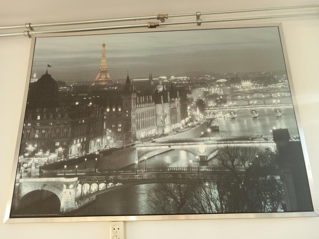 Ingelijste foto van Parijs met Eiffeltoren, Huis en Inrichting, Woonaccessoires | Schilderijen, Tekeningen en Foto's, Ophalen