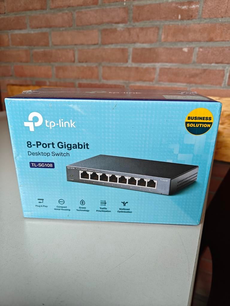 Nieuw TP-Link 8-Poorts Gigabit Desktop Switch TL-SG108, Ophalen of Verzenden, Nieuw