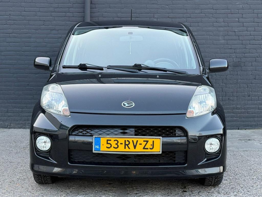 Daihatsu Sirion 2 1.3-16V Comfort SPORT |AIRCO | ELEK RAMEN, Auto's, Voorwielaandrijving, Stof, 4 cilinders, Zwart
