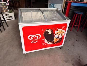 Ola ijs vrieskist vriezer ijsjes beschikbaar voor biedingen