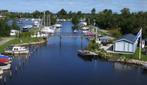 Te huur Luxe vakantiehuis 4p I Uitzicht aan vaarwater I, 2 slaapkamers, Recreatiepark, Friesland, Aan meer of rivier