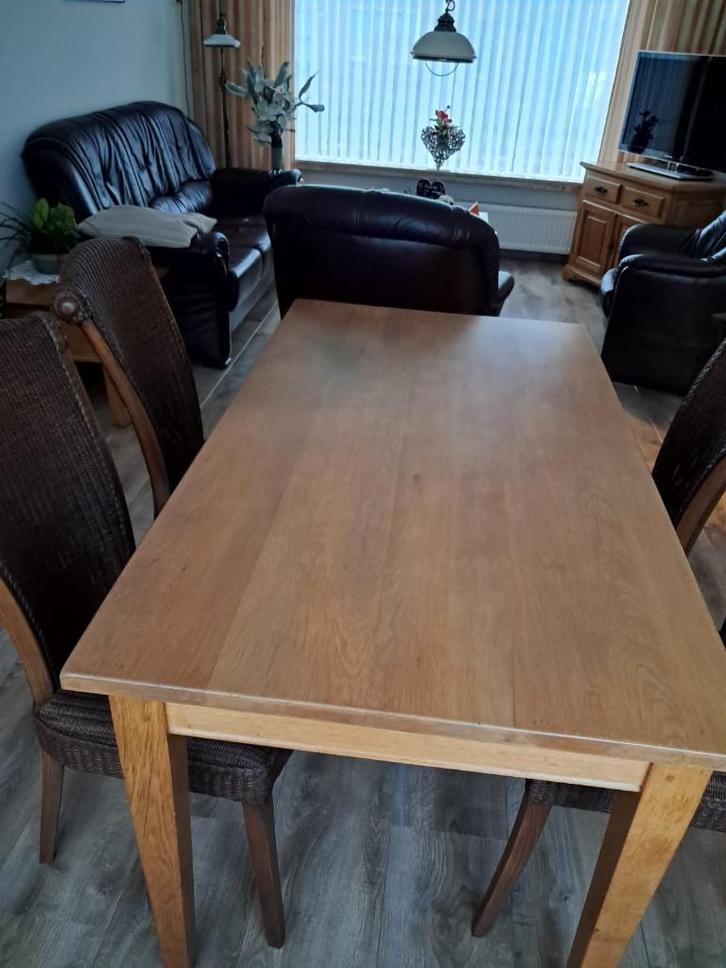 Eethoek licht eiken met 4 donkerbruine Rattan stoelen, Huis en Inrichting, Complete eetkamers, Gebruikt, 4 tot 6 stoelen, Ophalen