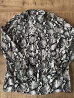 Nieuwe blouse met slangenprint - maat S/M, Ophalen of Verzenden, Nieuw, Maat 36 (S), Zwart