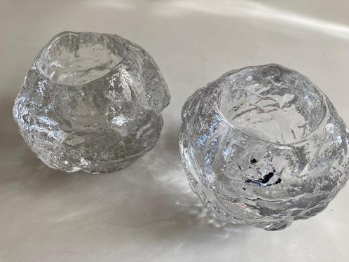 2x Kosta Boda Snowball kandelaar Ann Wärff, Antiek en Kunst, Antiek | Glas en Kristal, Ophalen
