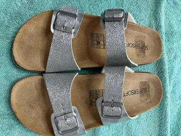 supersoft maat 42 beschikbaar voor biedingen