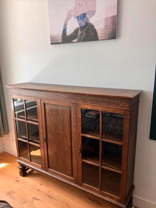 Antieke Friese Dressoirkast met Vitrine, Antiek en Kunst, Antiek | Meubels | Kasten, Ophalen