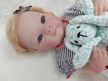 Schattige blonde Betty 50 cm beschikbaar voor biedingen