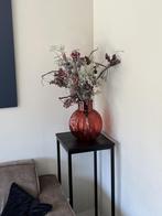 Bordeaux rode vaas met kunstbloemen, Huis en Inrichting, Ophalen, Zo goed als nieuw, Binnen