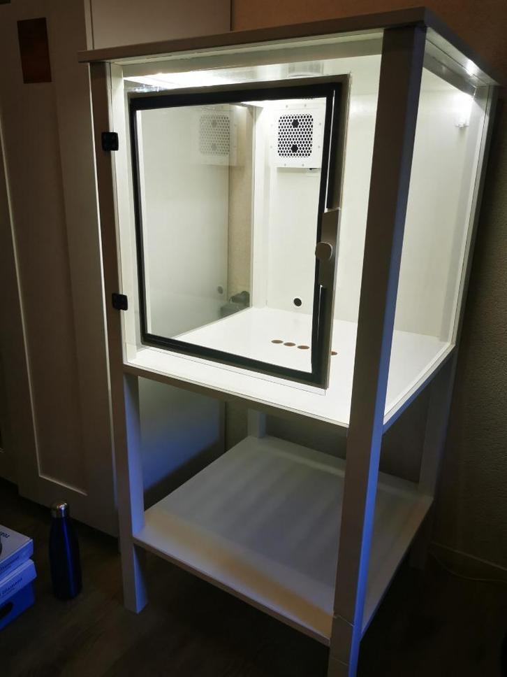 Degelijke kast voor 3d printer, Computers en Software, 3D Printers, Zo goed als nieuw, Ophalen