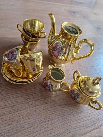 TEAB Gouden Poppenservies beschikbaar voor biedingen