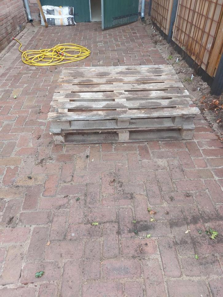 Twee houten pallets, Doe-het-zelf en Verbouw, Hout en Planken, Ophalen