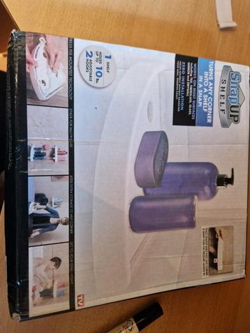 2 Nieuwe Douche Hoekjes - Handige Opbergruimte! beschikbaar voor biedingen