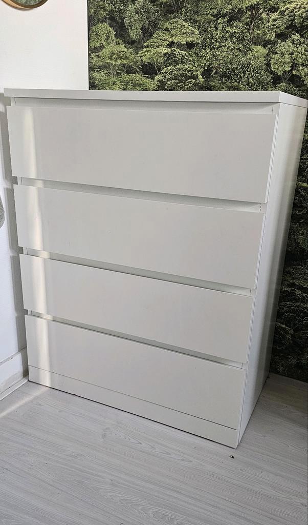 Malm Ikea kast wit. 4 lades. Goede staat., Huis en Inrichting, Woonaccessoires | Kamerschermen, Ophalen