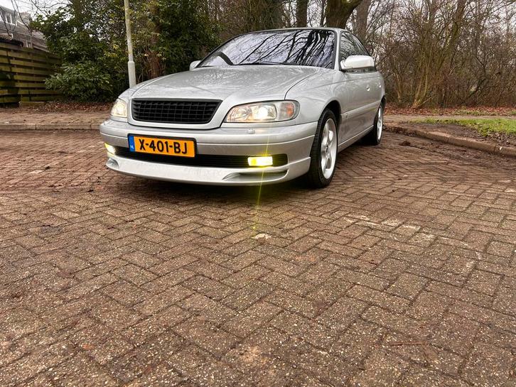 Opel 2001 Grijs, Auto's, Opel, Particulier, Omega, ABS, Airbags, Airconditioning, Boordcomputer, Centrale vergrendeling, Climate control