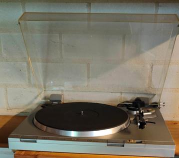 AKAI Platenspeler AP-D210 direct drive turntable  beschikbaar voor biedingen