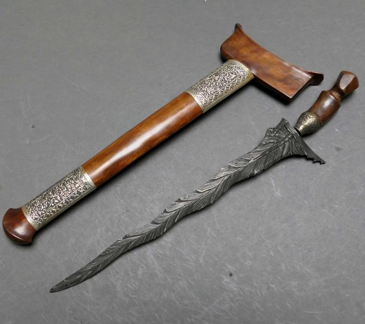 7 luks keris met Blarak Ngirid pamor afk Sumatra Indonesie, Antiek en Kunst, Kunst | Niet-Westerse kunst, Verzenden