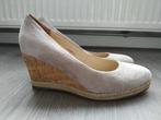 Dilauro beige schoenen met sleehak, Kleding | Dames, Schoenen, Beige, Ophalen of Verzenden, Zo goed als nieuw, Schoenen met hoge hakken
