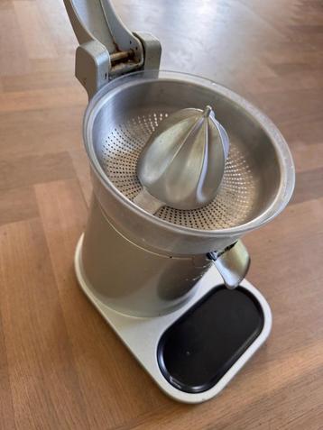 Solis 8454 Citruspers Defect beschikbaar voor biedingen
