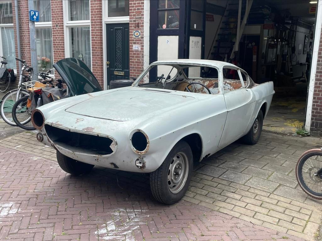 2x Volvo P1800 restauratieproject, Auto's, Volvo, Particulier, Overige modellen, Benzine, Coupé, Handgeschakeld, Ophalen