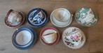 7 verschillende kopjes met bijhorende schotel, onbeschadigd, Ophalen of Verzenden