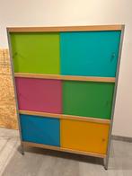 KewLox kast met kleurrijke deuren, Ophalen